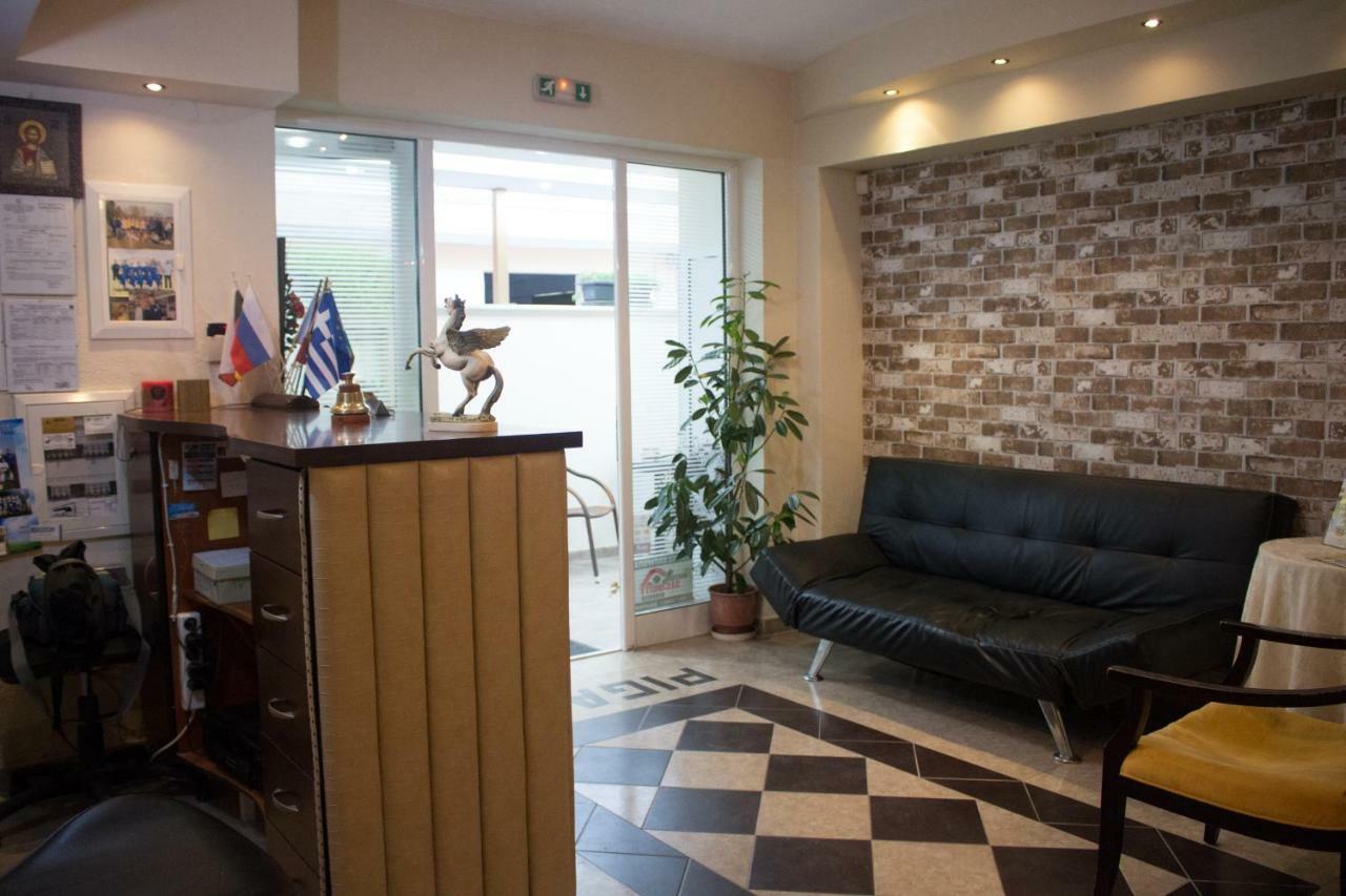 Hotel Villa Pigasos Paralía Dış mekan fotoğraf